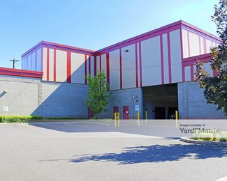 Photo 4 of Northwest Self Storage - 8190 North Lombard Street, Portland, OR