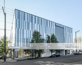 Photo 2 of SecureSpace Self Storage - 1323 NW 16th Avenue, Portland, OR