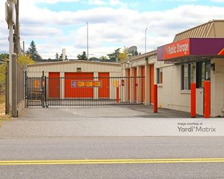 Photo 2 of Public Storage - 8928 NE Halsey Street, Portland, OR