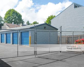 Photo 2 of Van Mall Storage - 4214 NE 72nd Avenue, Vancouver, WA