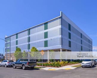 Photo 1 of Extra Space Storage - 989 NE 61st Avenue, Portland, OR