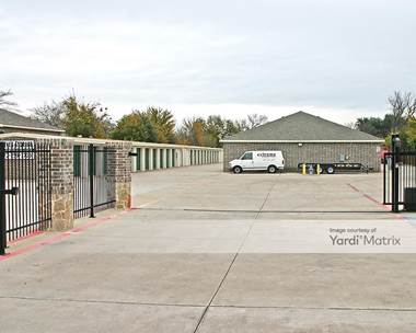 Storage Units for Rent available at 1404 West Pioneer Drive, Irving, TX 75061