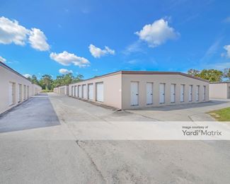 Photo 2 of Storage King USA - 3617 Commercial Way, Spring Hill, FL