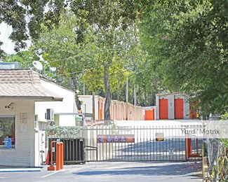 Photo 3 of Public Storage - 1615 North Highland Avenue, Clearwater, FL