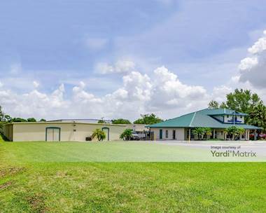Storage Units for Rent available at 8135 Lake Worth Road, Lake Worth, FL 33467