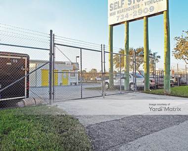 Storage Units for Rent available at 125 NW 31st Terrace, Boynton Beach, FL 33436