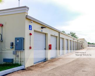 Photo 2 of 441 Lantana Storage - 5851 South State Road 7, Lake Worth, FL