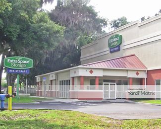 Photo 2 of Extra Space Storage - 2402 Bloomingdale Avenue, Valrico, FL