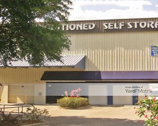 Photo 1 of Bloomingdale Self Storage - 912 East Bloomingdale Avenue, Brandon, FL