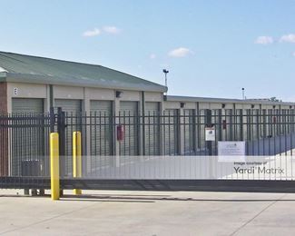 Photo 4 of Century Storage - 11070 Rhodine Road, Riverview, FL