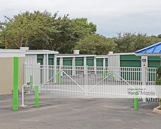 Photo 3 of StoreRight Self Storage - 808 West Main Street, Haines City, FL