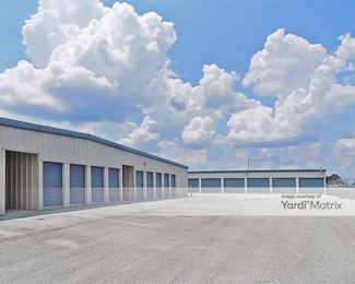 Photo 2 of Strong Hold Storage - 700 Highway 17, Eagle Lake, FL
