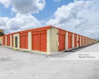 Photo 2 of CubeSmart Self Storage - 5907 West Linebaugh Avenue, Tampa, FL