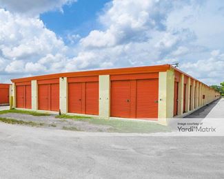 Photo 4 of CubeSmart Self Storage - 5907 West Linebaugh Avenue, Tampa, FL