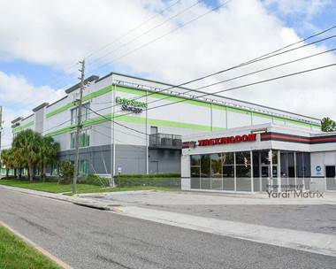 Storage Units for Rent available at 2925 Tyrone Blvd North, St. Petersburg, FL 33710