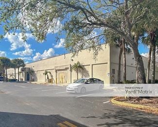 Photo 1 of Extra Space Storage - 5605 West Sunrise Blvd, Plantation, FL