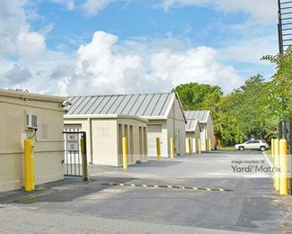 Photo 3 of iStorage - 932 Dyer Blvd, Kissimmee, FL