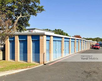 Photo 2 of Extra Space Storage - 7600 Tezel Road, San Antonio, TX