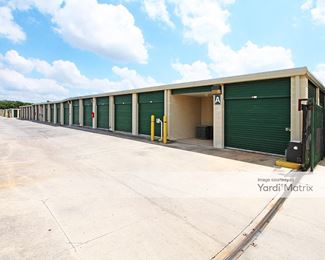 Photo 3 of CubeSmart Self Storage - 8150 Kitty Hawk Road, Converse, TX