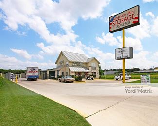 Photo 4 of CubeSmart Self Storage - 8150 Kitty Hawk Road, Converse, TX