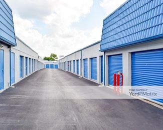 Photo 4 of Your Storage Place - 6414 San Pedro Avenue, San Antonio, TX