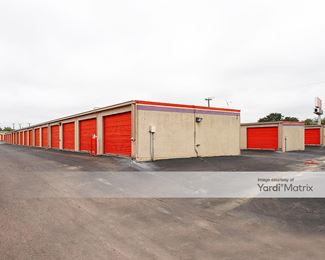 Photo 4 of Public Storage - 31 Meadowland, Universal City, TX