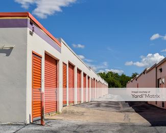 Photo 5 of Public Storage - 10652 North Interstate Highway 35, San Antonio, TX