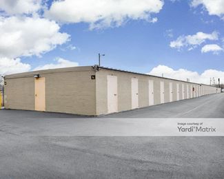 Photo 2 of Extra Space Storage - 3343 SW Military Drive, San Antonio, TX