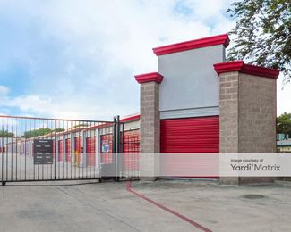 Photo 3 of iStorage - 9031 Huebner Road, San Antonio, TX