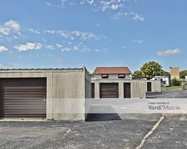 Storage Units for Rent available at 2535 Bandera Road, San Antonio, TX 78238