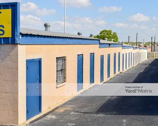 Photo 4 of Maximum Mini Storage - 11063 Wye Drive, San Antonio, TX