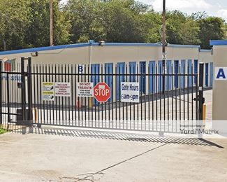 Photo 2 of Otter Self Storage - 13923 SW Loop 410, San Antonio, TX