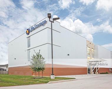 Storage Units for Rent available at 13806 Galm Road, San Antonio, TX 78254