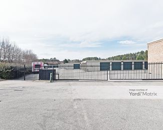 Photo 2 of Storage King USA - 4000 Tryon Road, Raleigh, NC