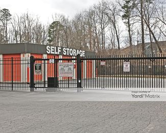 Photo 4 of Extra Attic Self Storage - 900 Windy Road, Apex, NC