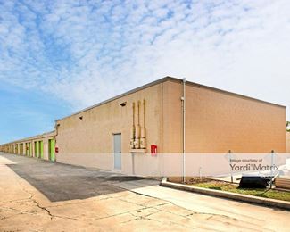 Photo 4 of Extra Space Storage - 6005 North Wickham Road, Melbourne, FL