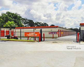 Photo 2 of Public Storage - 903 South Semoran Blvd, Orlando, FL