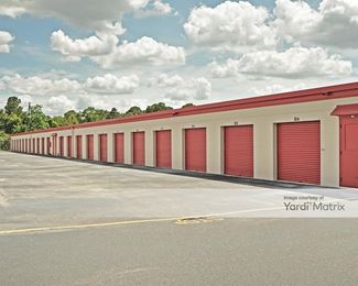 Photo 4 of iStorage - 3400 Forsyth Road, Winter Park, FL