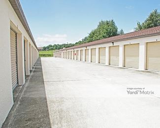 Photo 5 of Discount Mini Storage - 708 South Highway 27/441, Lady Lake, FL
