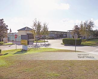 Photo 2 of Florida Discount Self Storage - 2300 Hartwood Marsh Road, Clermont, FL