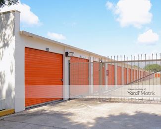 Photo 3 of Public Storage - 108 West Main Street, Apopka, FL
