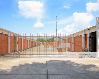 Photo 4 of Public Storage - 108 West Main Street, Apopka, FL