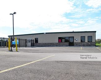 Photo 3 of LocalStorage - 450 Grant Avenue, Auburn, NY