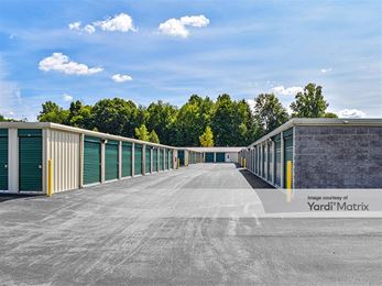Photo 5 of A-Verdi Self Storage - 8530 Henry Clay Blvd, Clay, NY