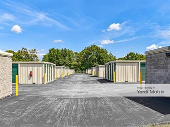 Photo 6 of A-Verdi Self Storage - 8530 Henry Clay Blvd, Clay, NY