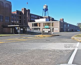 Photo 3 of Storage Rentals of America - 20 Mill Street, Belleville, NJ