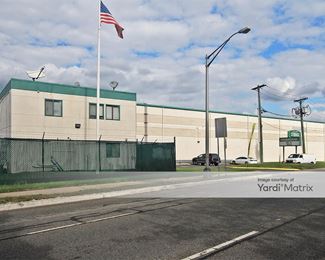 Photo 2 of Extra Space Storage - 37 Oakwood Avenue, Orange, NJ