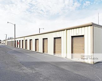 Photo 4 of Dunn Storage-Mini-Warehouse - 105 East Cooke Street, Dunn, NC