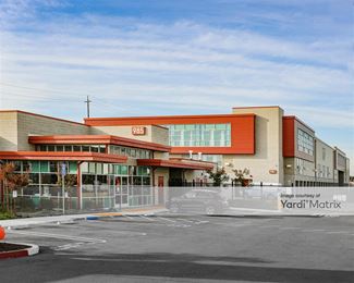 Photo 1 of StorQuest Self Storage - 985 Montague Expwy, Milpitas, CA