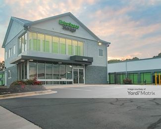 Photo 1 of Extra Space Storage - 2700 Whitney Place, District Heights, MD